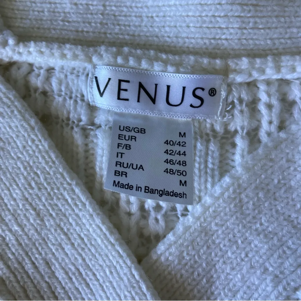 Venus  White Cold Shoulder Light Sweater Button Cottagecore V-Neck Spring Size M - Image 9