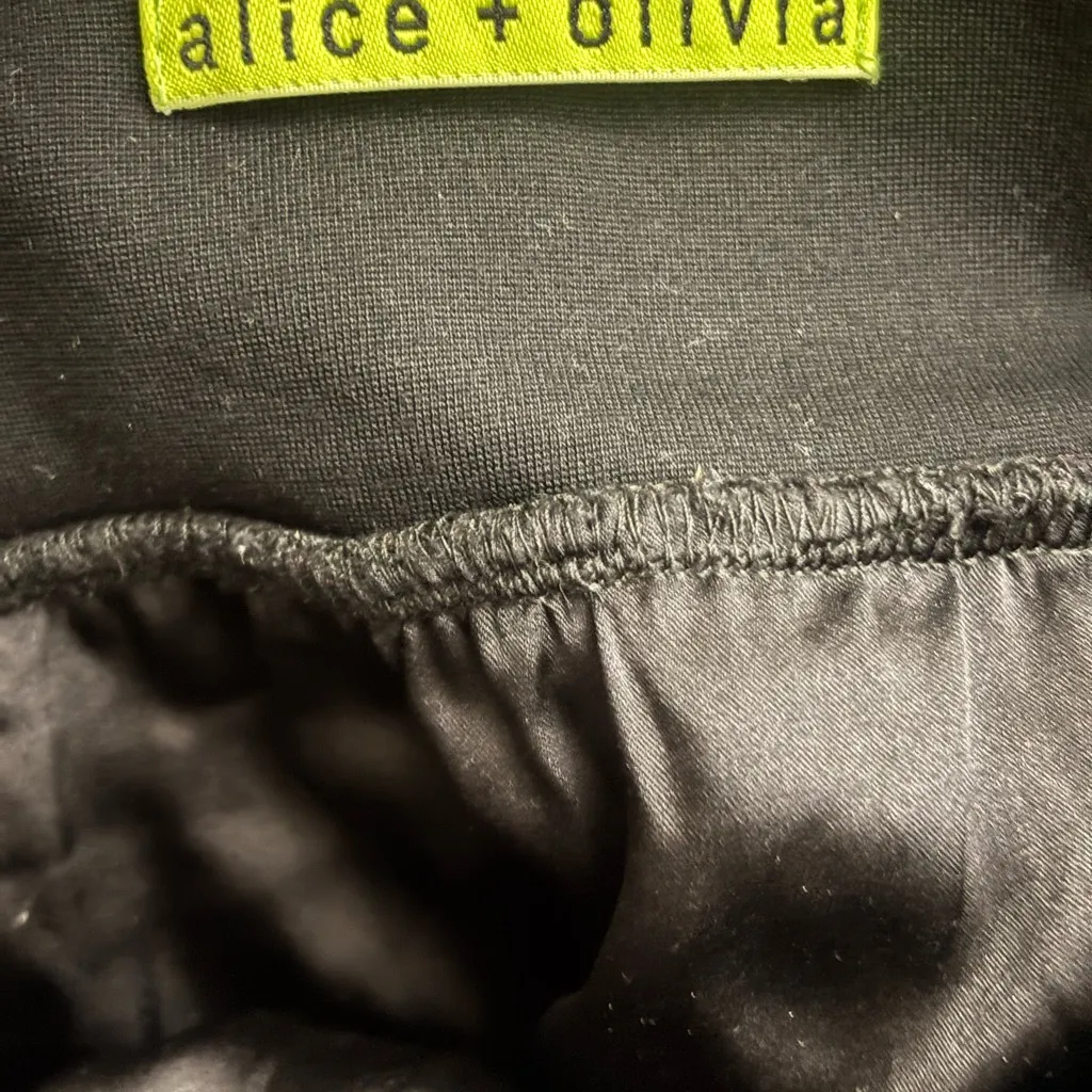 Alice + Olivia Black Mini Skirt - Image 8