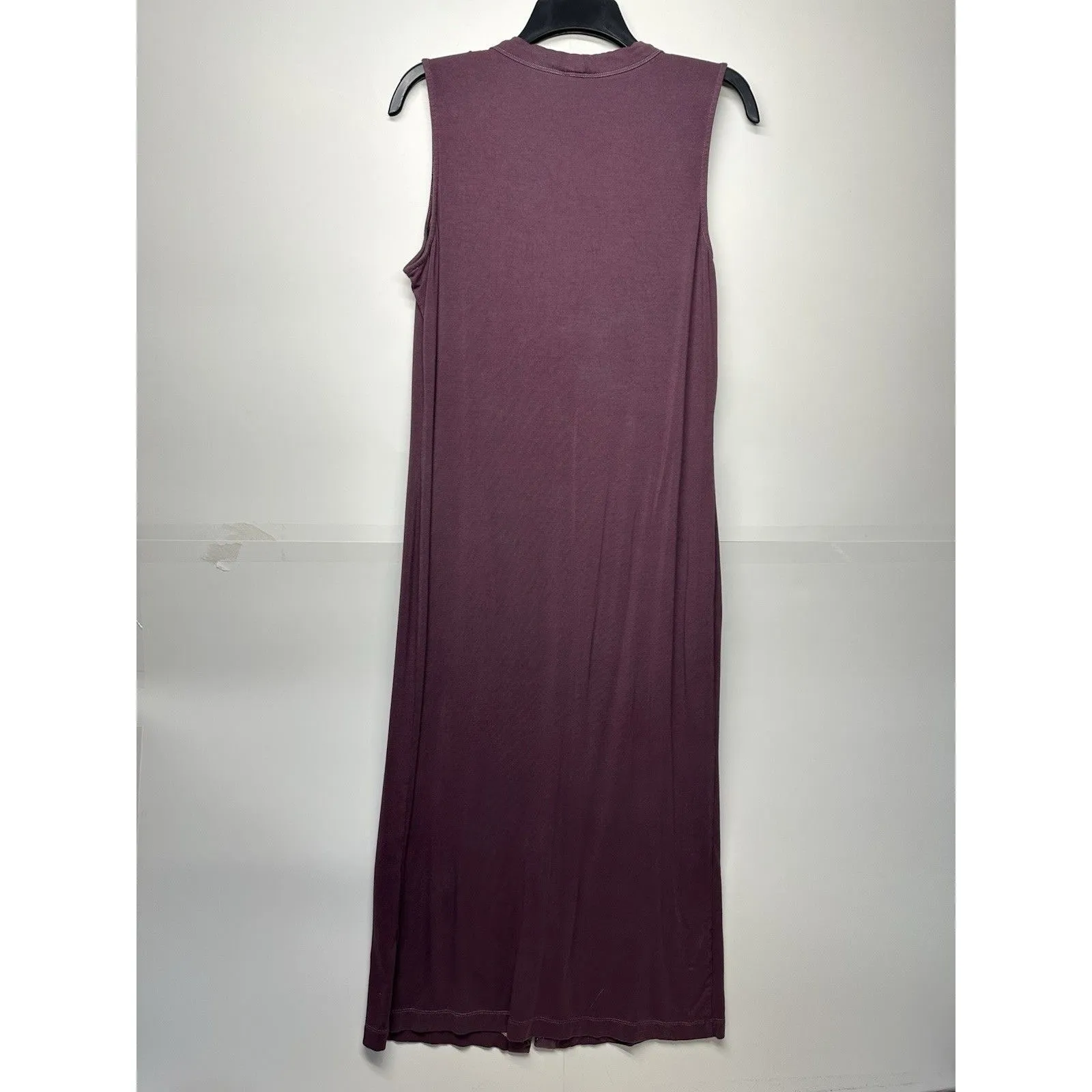 Banana Republic Women's Sleeveless Button-Down Dress Size Medium Plum V-Neck - Image 8