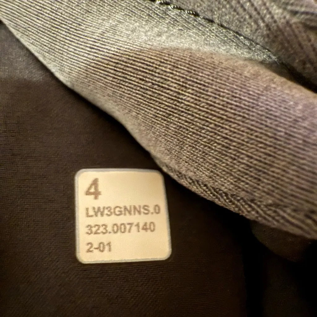 Lululemon Softstreme Cinch-Waist Jacket – Smoked Spruce – Like New – Size 4 - Image 8
