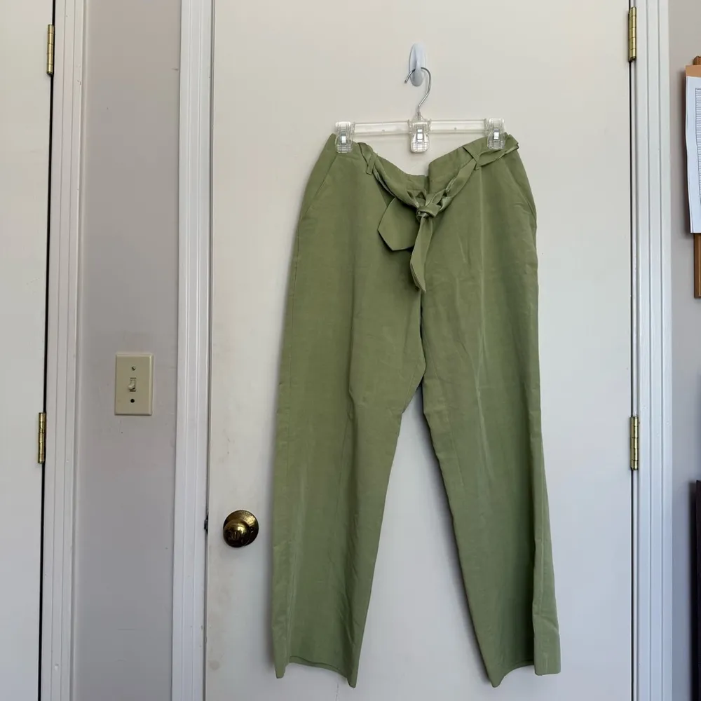 Chic Olive Green Top and Pants Set - Image 3