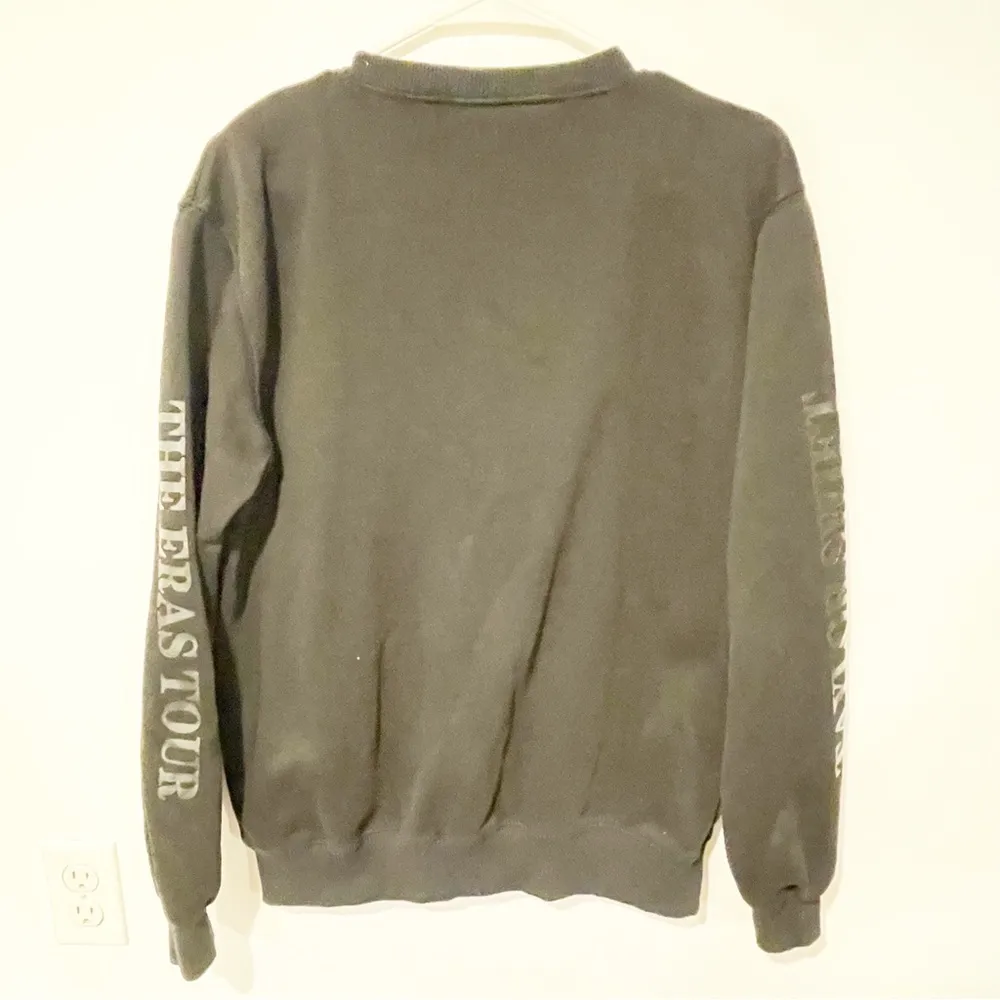 Taylor Swift Size Medium 2023 Eras Tour Black Hoodie Rare Merch - Image 4