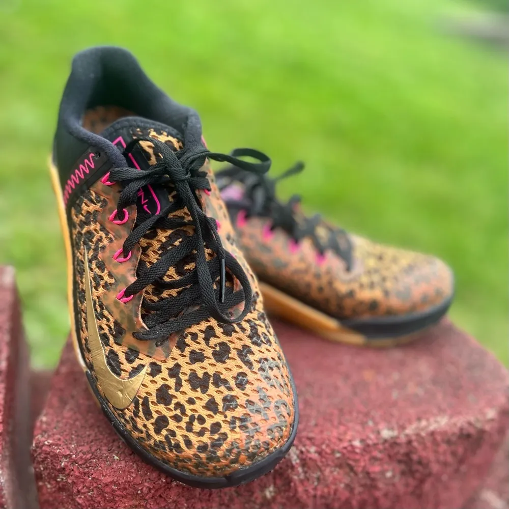 Nike Women’s Size 5.5 Leopard Print  Sneakers - Image 6