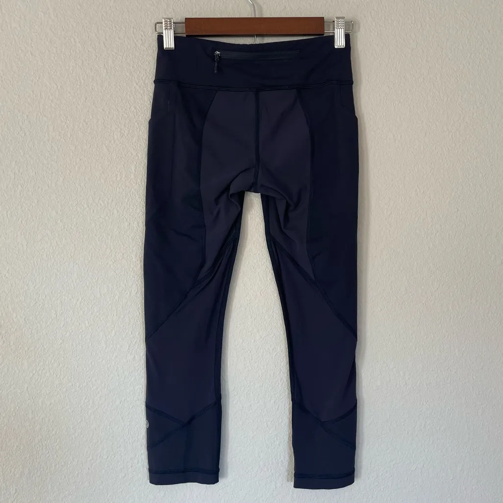 Lululemon Pace Rival Crop *22” in Midnight Navy - Luxtreme - Size 4 - Image 10