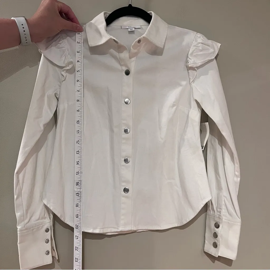 Bar III White Button Down Blouse NWT - Image 4