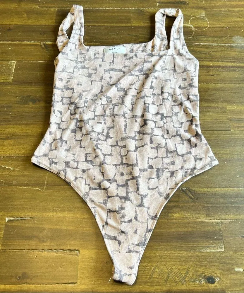 Aritzia Babton Printed Bodysuit Gray Pink Sleeveless Tank Top Square Neck M - Image 2