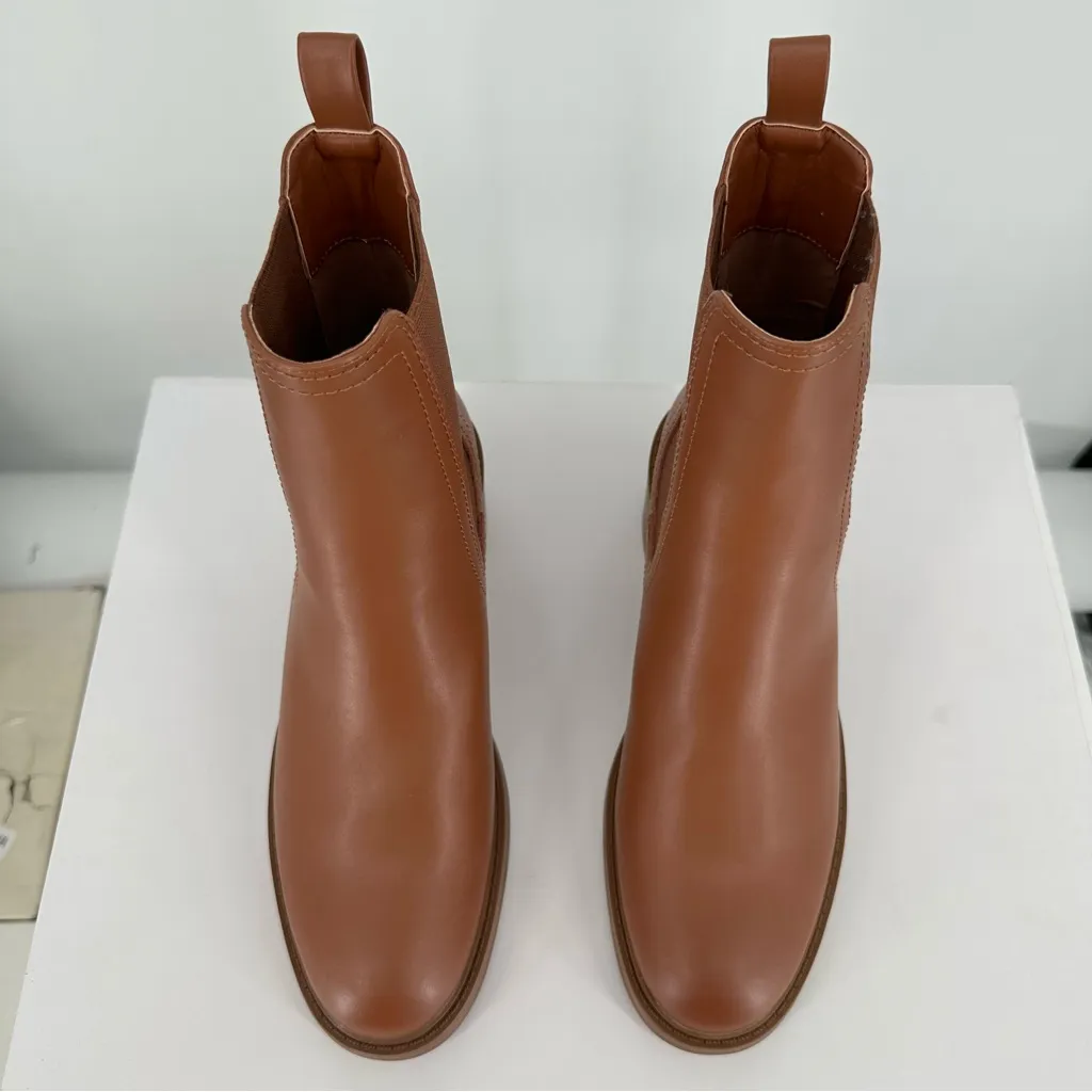 JustFab Loren Chelsea Boots size 8.5 in French Oak Tan Heeled Pull-On - Image 5