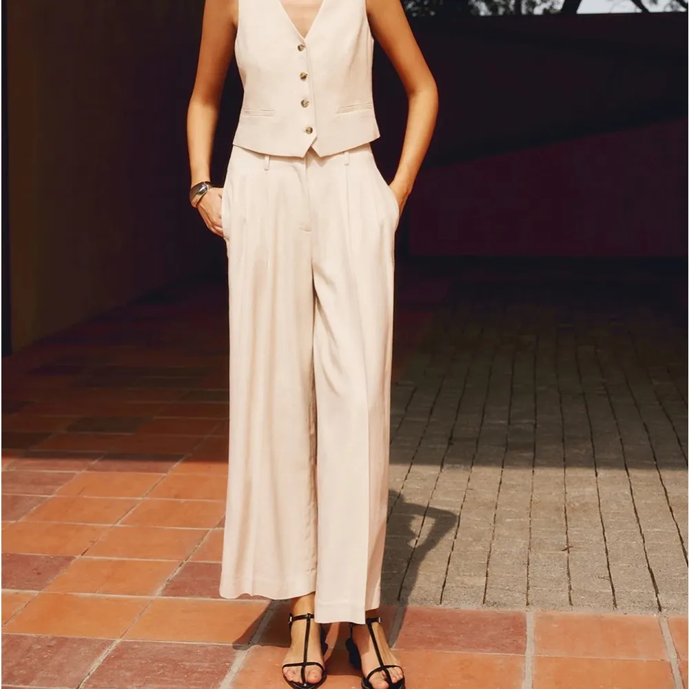 Commense Solid Suit Straight Leg Pants size medium Tan - Image 2