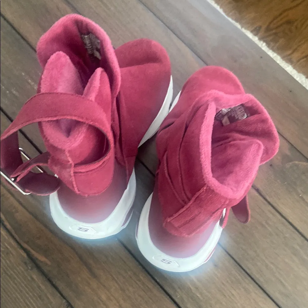 Skechers Suede D'Lite Toasty Toes Women's Ankle Buckle Boots - Image 5