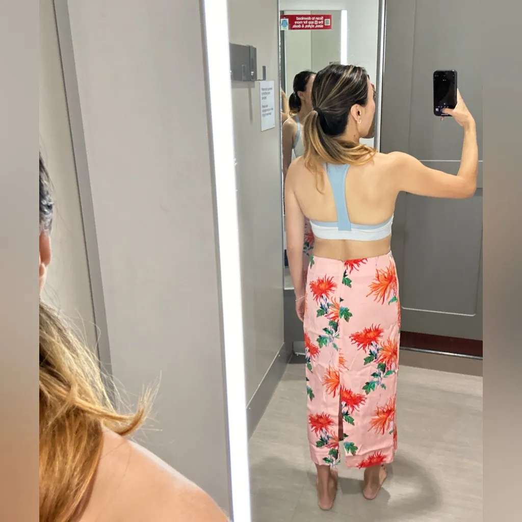 Diane von Furstenberg Pink Floral Print Midi Length Pencil Skirt size 2 - Image 9