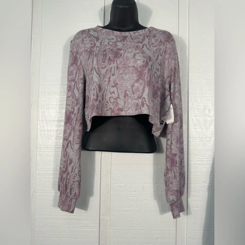 ELEVEN BY VENUS WILLIAMS Crop Pullover Size Small… - Image 2
