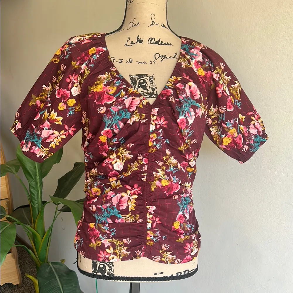 White House Black Market Ruched Poplin Windsor Wine Top Size Small NWT - Image 5