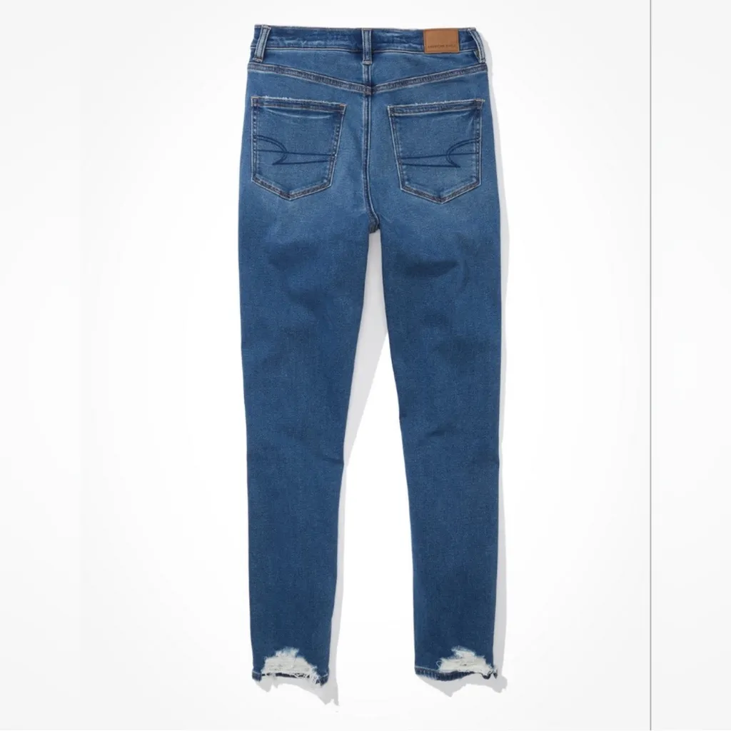 American Eagle Soft Knit High Rise Mom Jeans Distressed Raw Hem Size 2 - Image 13