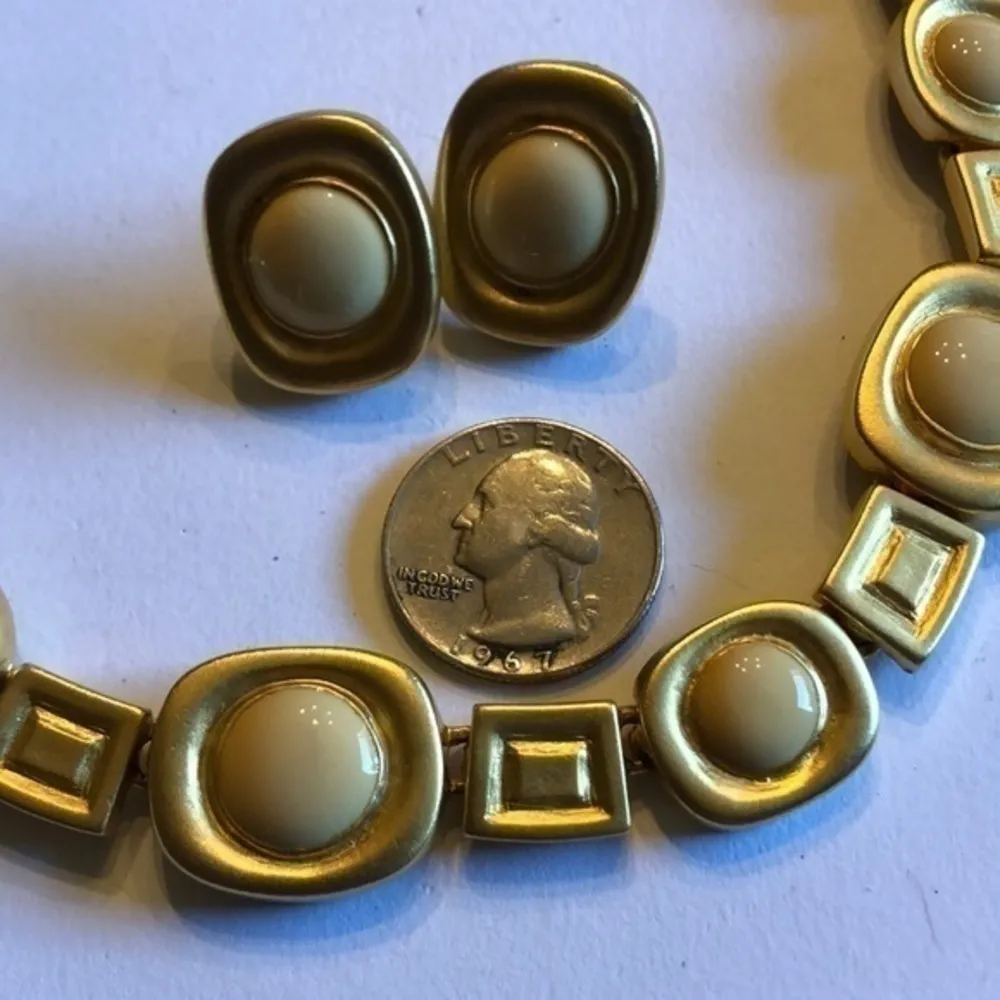 Vintage Satin Gold Tone & Cream Ivory Enamel Necklace & Pierced Earring Set - Image 6