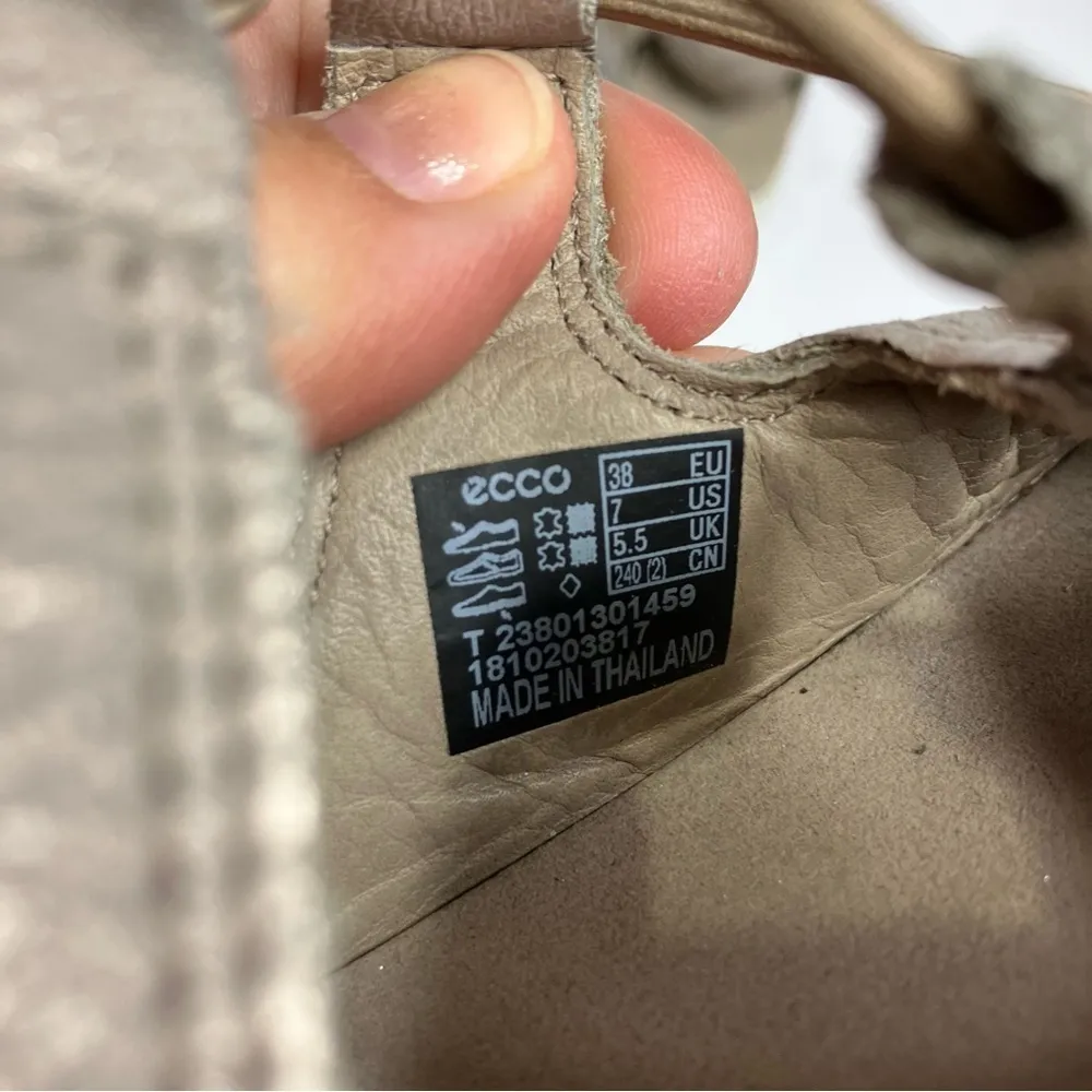 ECCO Jab Toggle sandals metallic leather‎ size 7 - Image 7