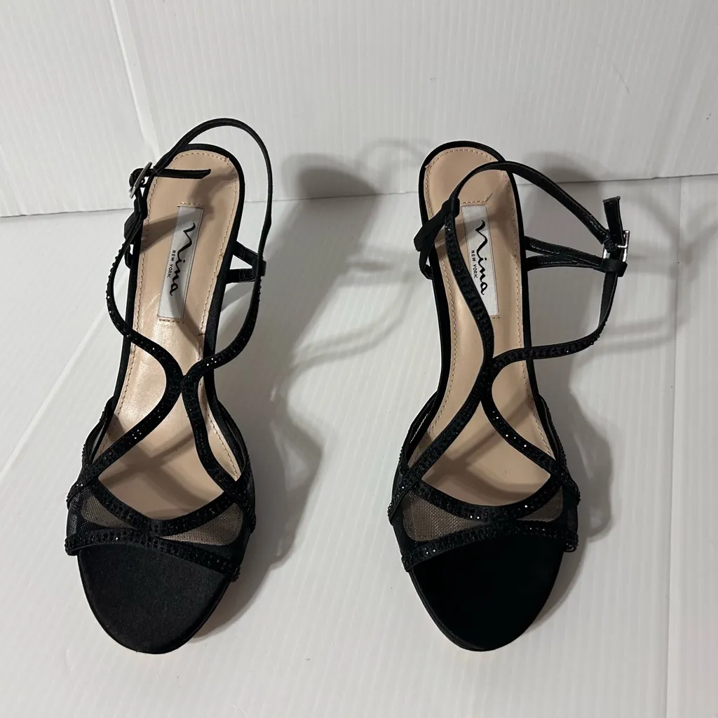 Nina New York black ankle strap heels women size 9.5 M - Image 4