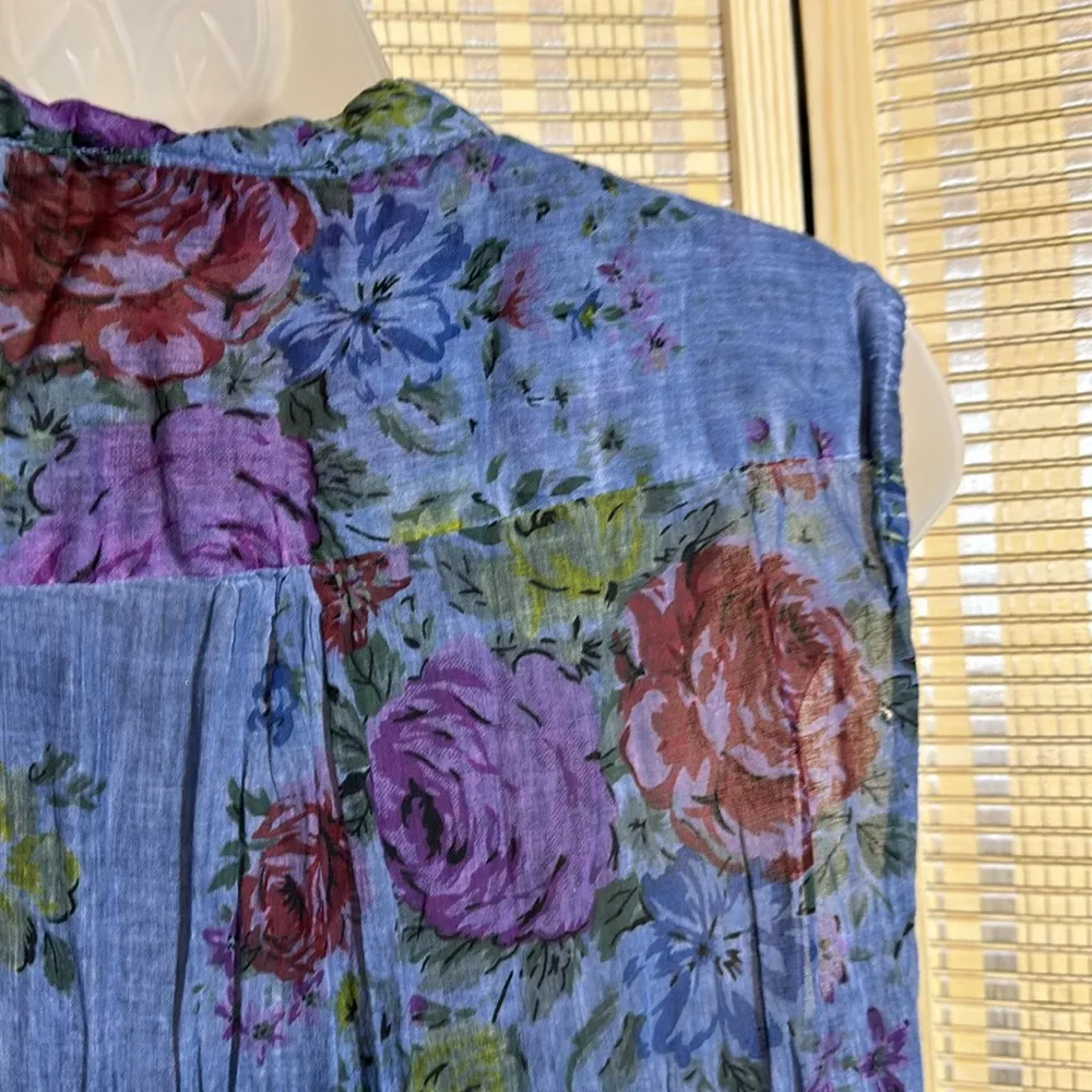 Magazine Blue Floral Half Button Collar Semi Sheer Gauzy Sleeveless Top 1X - Image 13