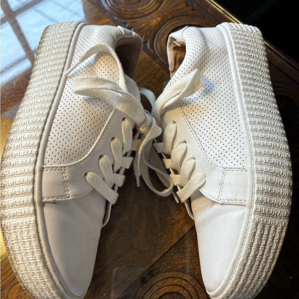 Steve Madden White Leather Sneakers - Image 2