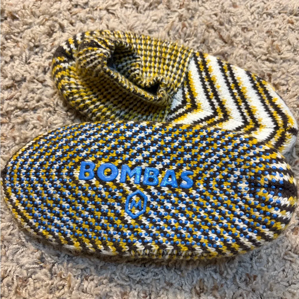 Bombas Cozy Knit Slippers Medium - Image 2