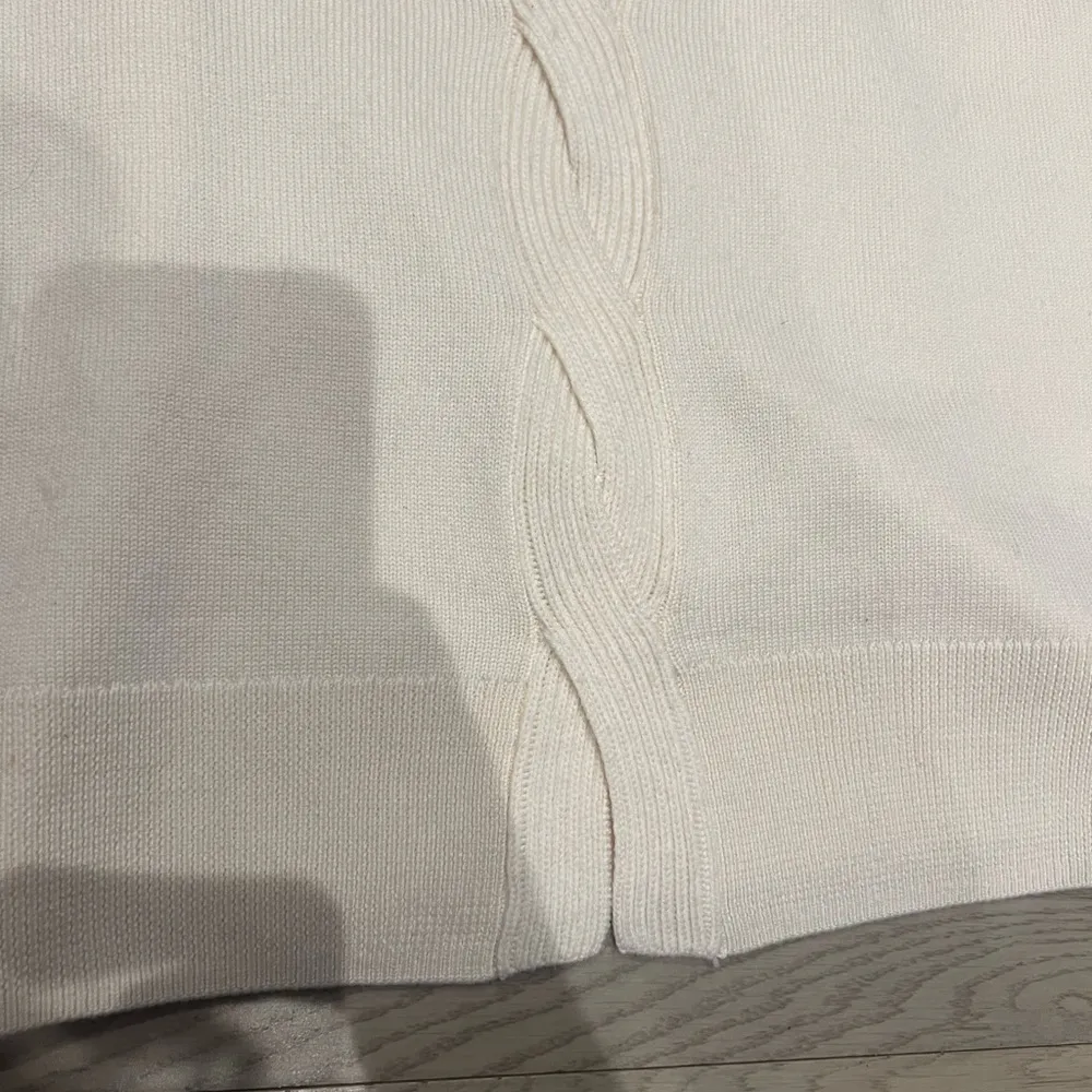 Elegant White Cable Knit Sweater - Image 6