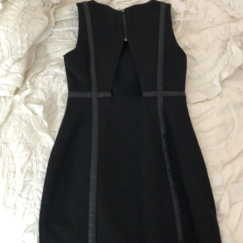🖤 BCBG Generation🖤 black dress size 2 - Image 4