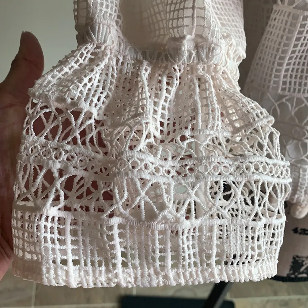 Tularosa Blouse Alexa Off Shoulder Lace Medium NWT - Image 9