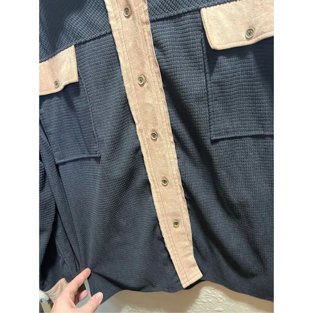 Grey Full Button Up Top Woman’s Size XL Gray - Image 4