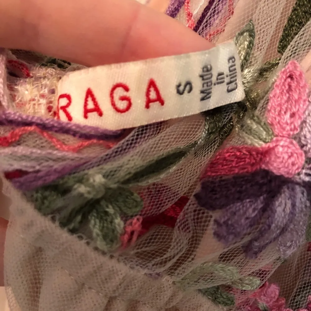 Raga In the Fields Purple Embroidered Dress Sheer Mesh Draping Sleeves V-Neck S - Image 7