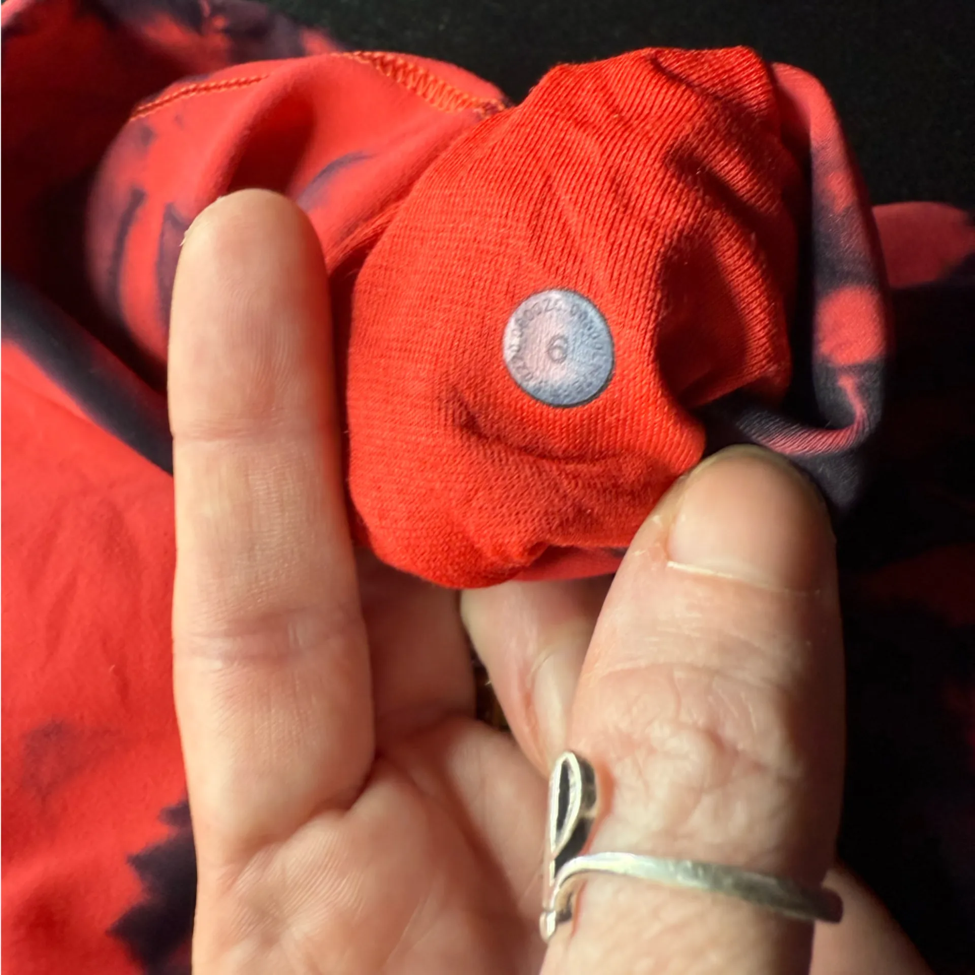 ♥️🖤Lululemon Tie-dye Red/Black Shorts🖤♥️ - Image 4