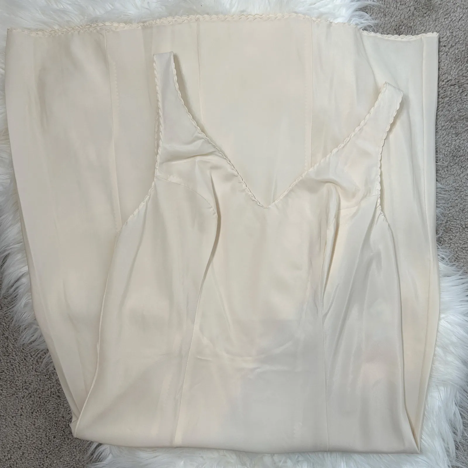 LORD & TAYLOR Vintage Slip Womens Sz Small Wonder Maid Fine Lingerie Union Label - Image 2