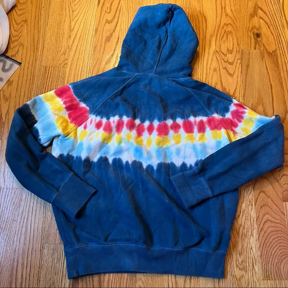 Spiritual Gangster x Peloton tie dye hoodie size medium - Image 4