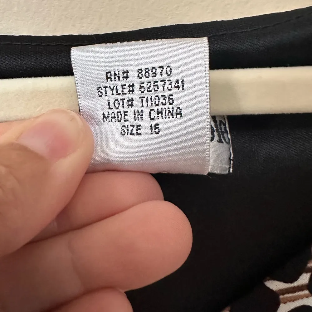 Ronnie Nicole animal print sleeveless dress V-neck asymmetrical hem flattering - Image 5