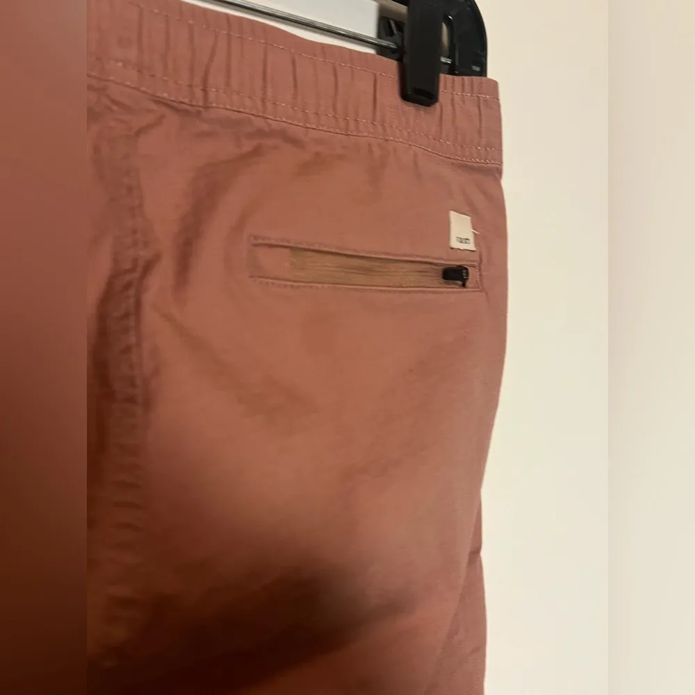 Vuori Women’s S (30x28) Rise The Shine Ripstop Pants Light Terracotta - Image 5