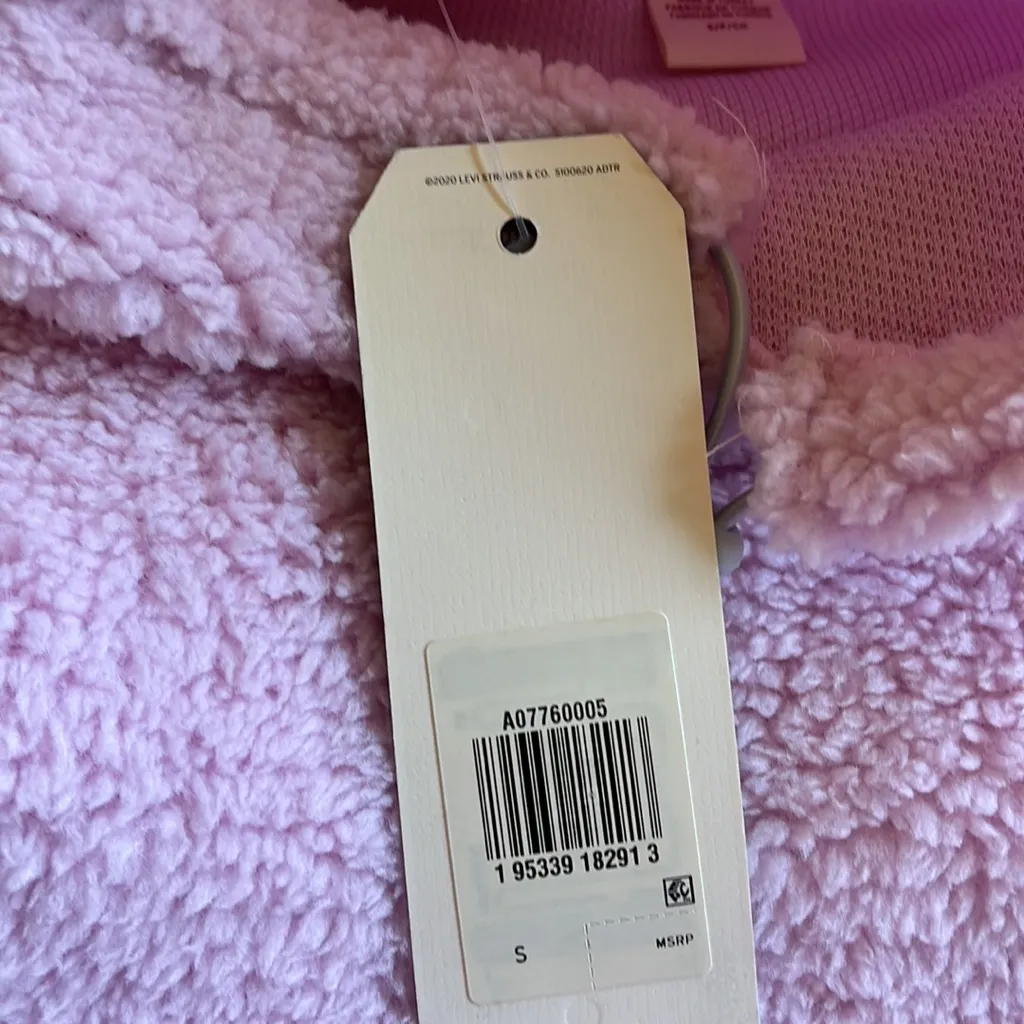 NWT Levi's Sherpa Pullover Super Oversize Small Pink - Image 5