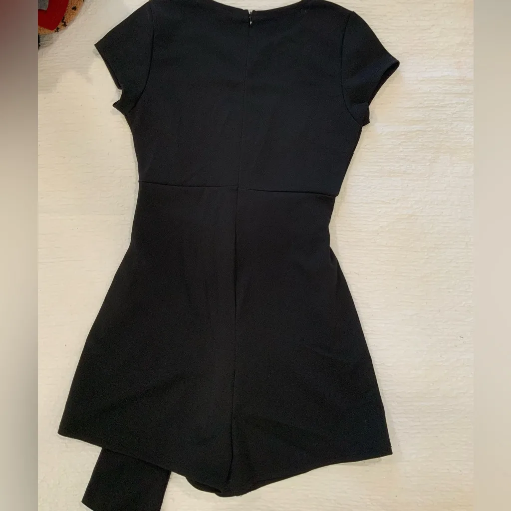 Elegant Black Romper - Image 2