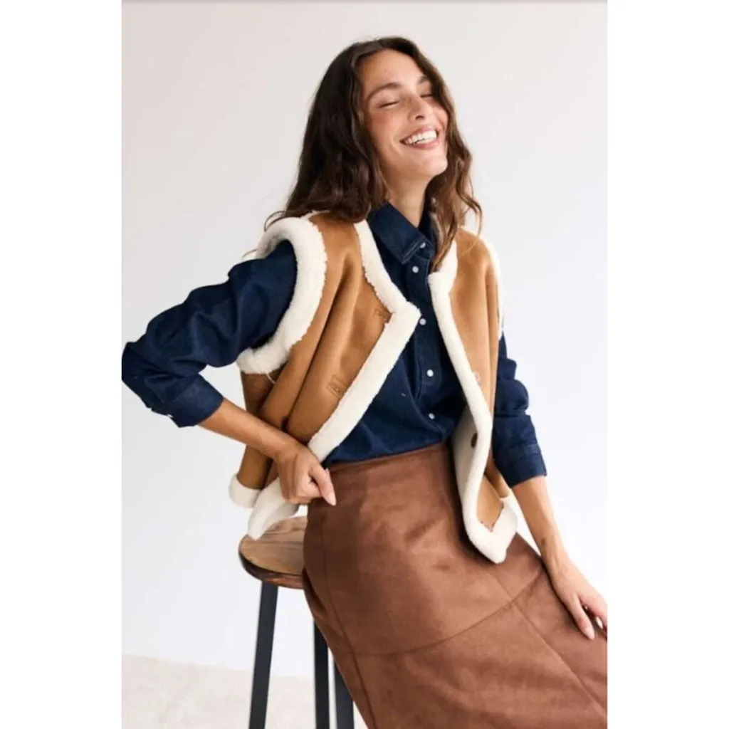 NWT LOLA Made in Italy Tobacco Brown Suede Sherpa Vest Medium/Large MSRP $240 Size undefined - Image 7