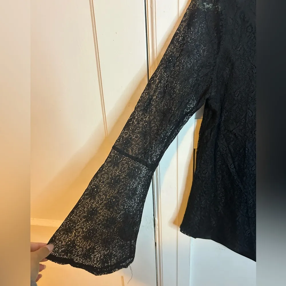 Emelee Black Lace Bell Sleeve Blouse - Image 5