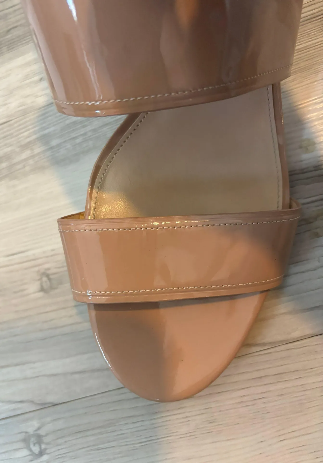 Marla Slingback Nude, Patent leather Sandal Size 10 - Image 3