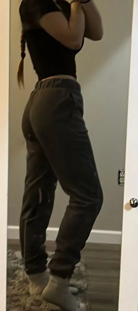 H&M divided sweatpants - Image 3