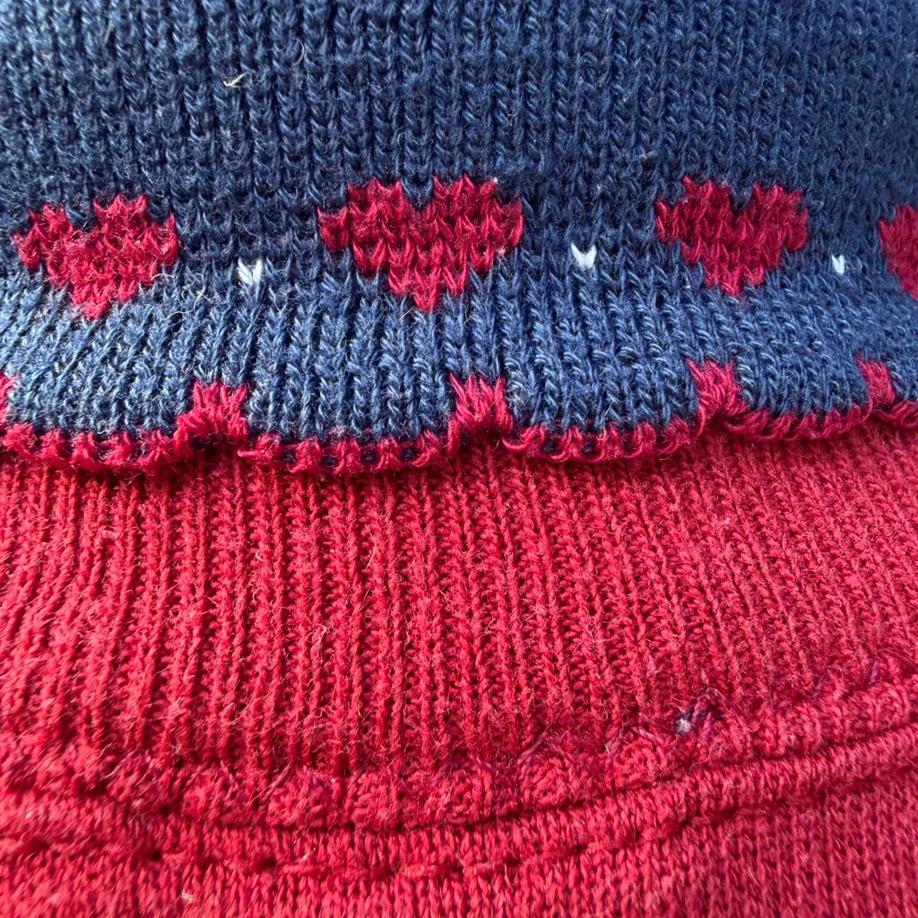 Vintage Nurse Nurse’s Care Gopher Sport Retro Sweater Red Blue Hearts Sweatshirt Size M - Image 7