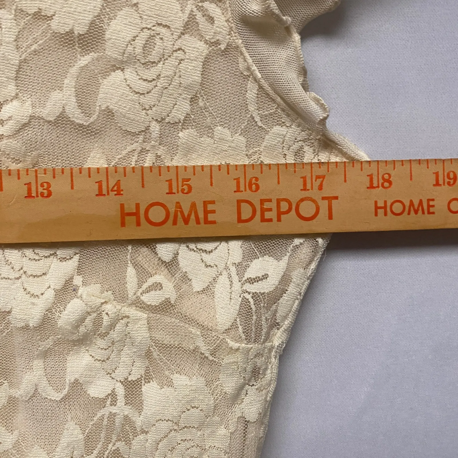 Chapter One Romantic Feminine Floral Lace Ruffle V Neck Short Sleeve Top Size M Size M - Image 5