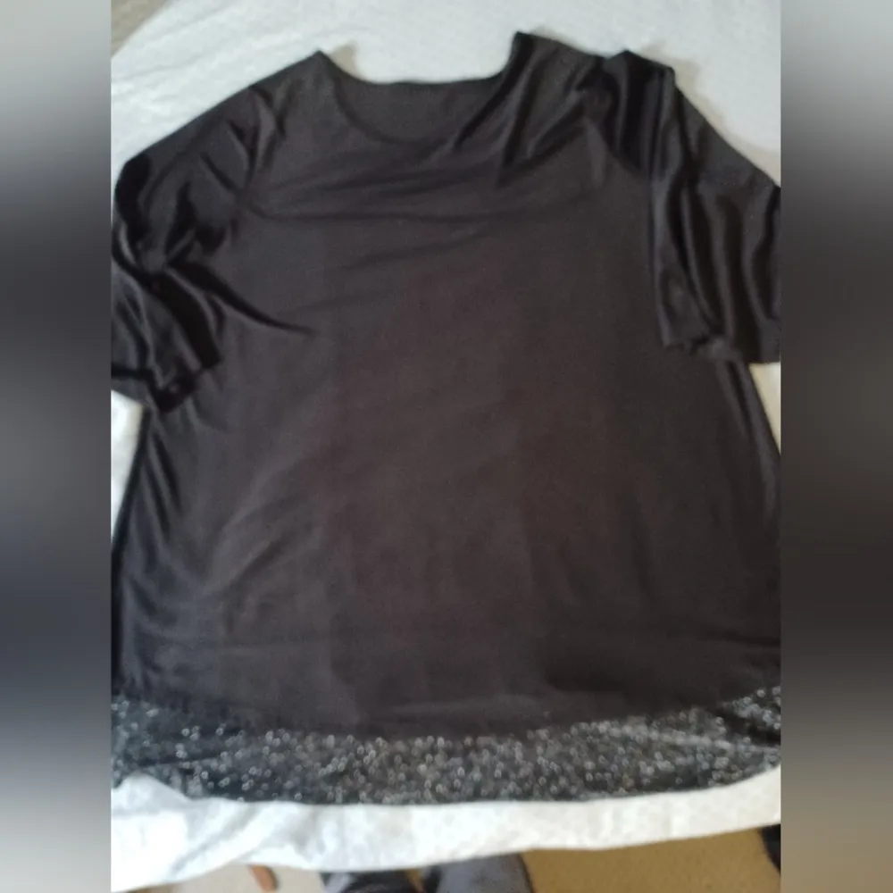 CJ Banks womens 1x black w metalic silver trim blouse - Image 6