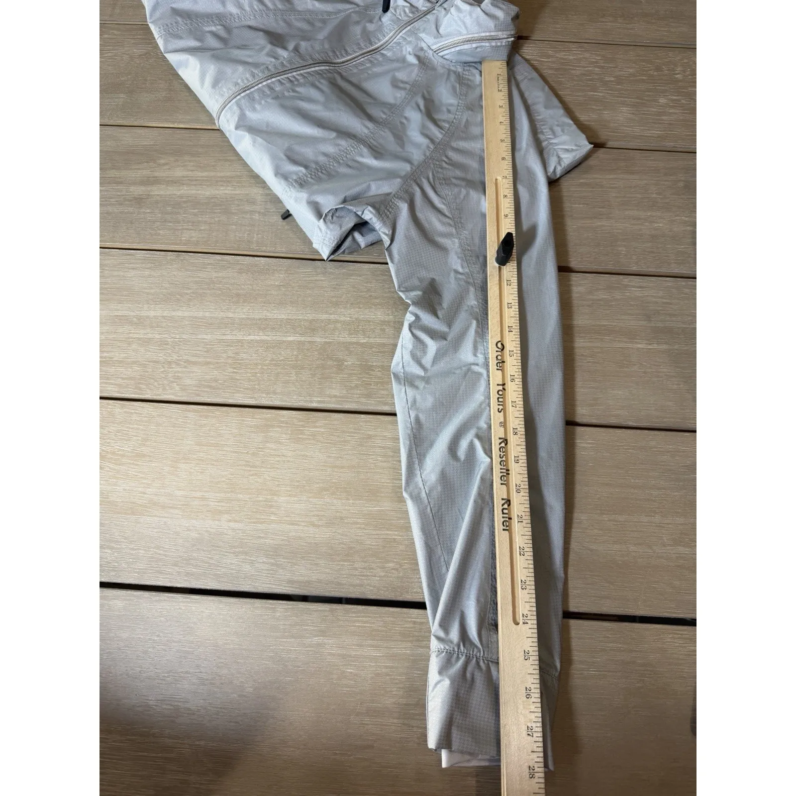 EUC: Avalanche Women Weather Shield Small Waterproof Jacket Gray/Silver Active - Image 13