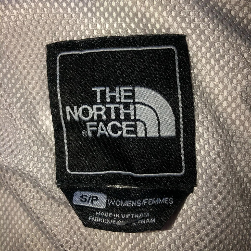 The northface women hooded jacket - Image 6