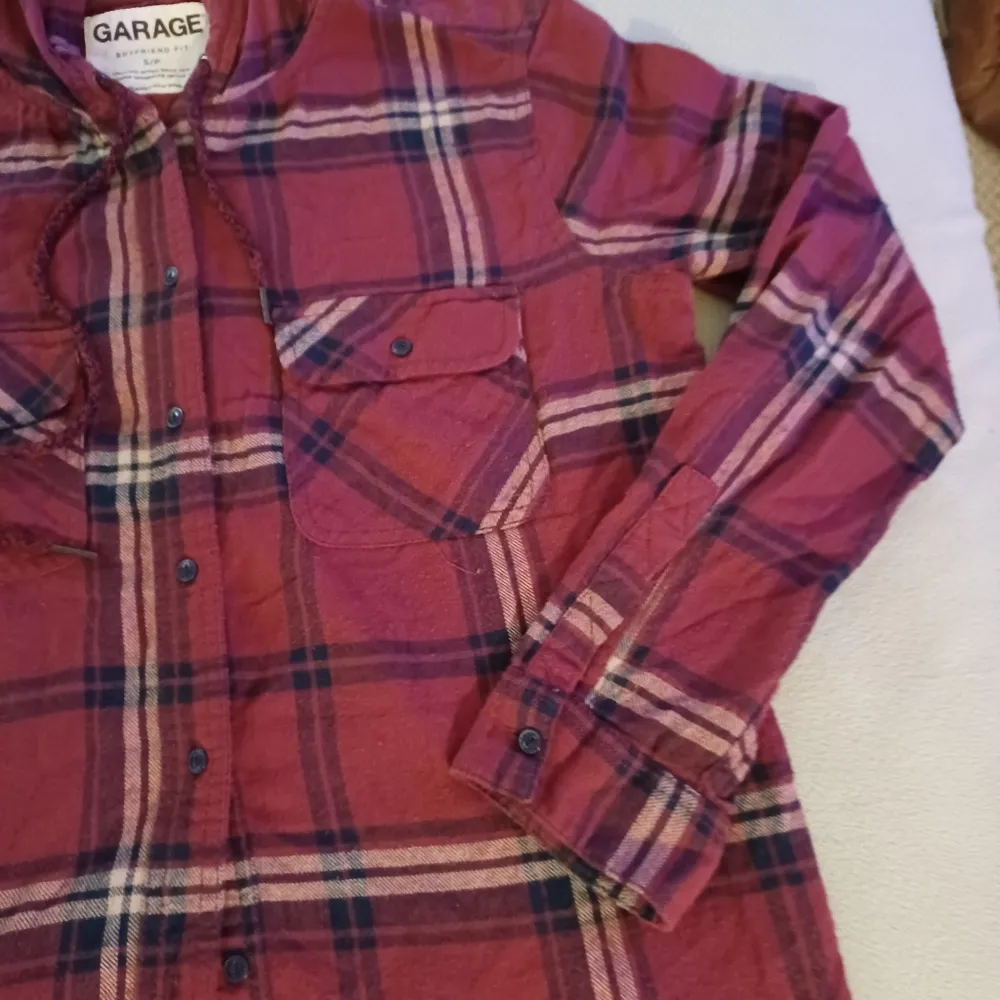 Garage Women's Plaid Flannel Shirt Hoodie Boyfriend Fit Sz SP - Image 5