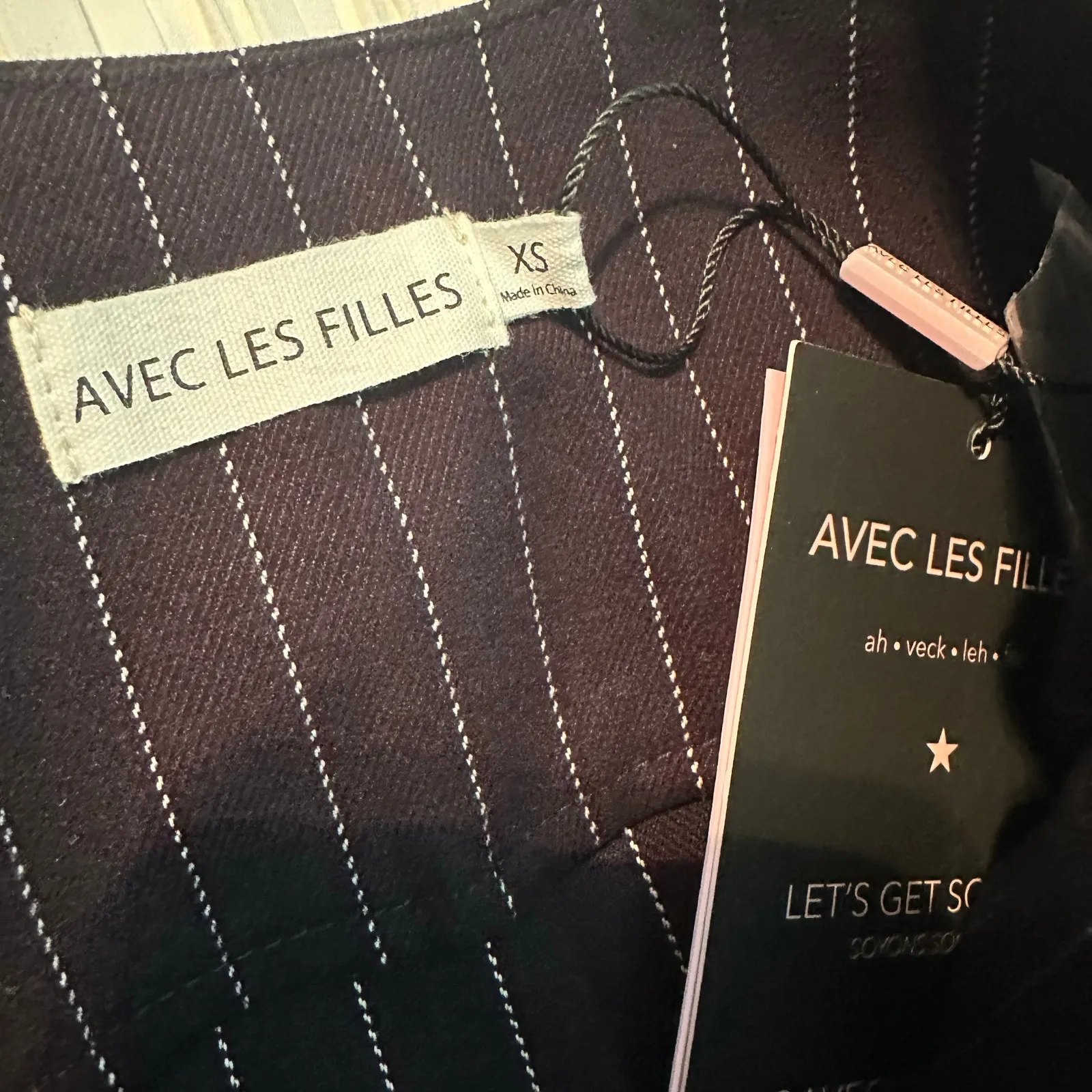 Avec Les Filles Pleated Beige Navy Pinstripe Mini Skirt Size XS - Image 5