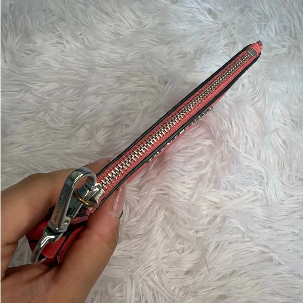 MICHAEL KORS Pink  Wristlet - Image 4