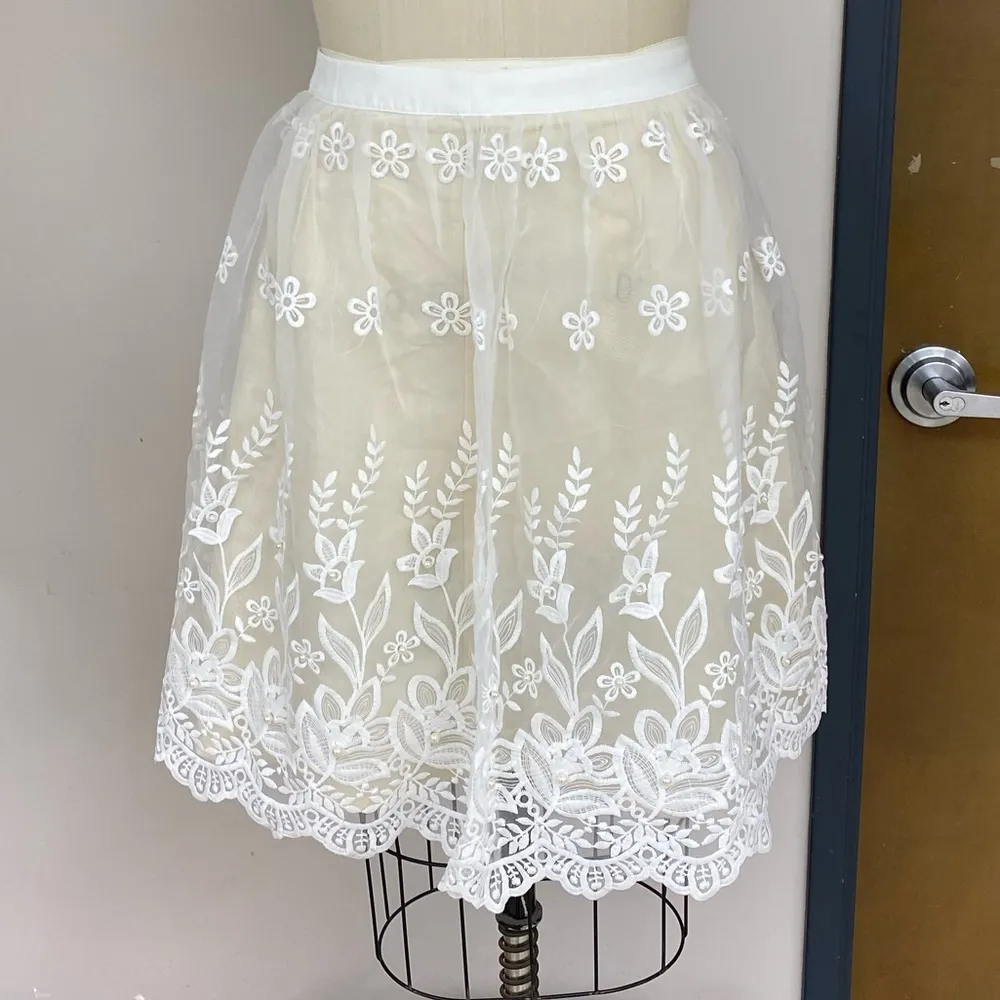 Endless Rose Floral Lace Skirt L - Image 3