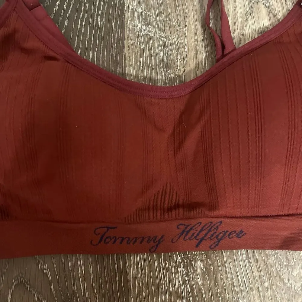 Seamless Wireless Bralette Size Medium NWT - Image 4