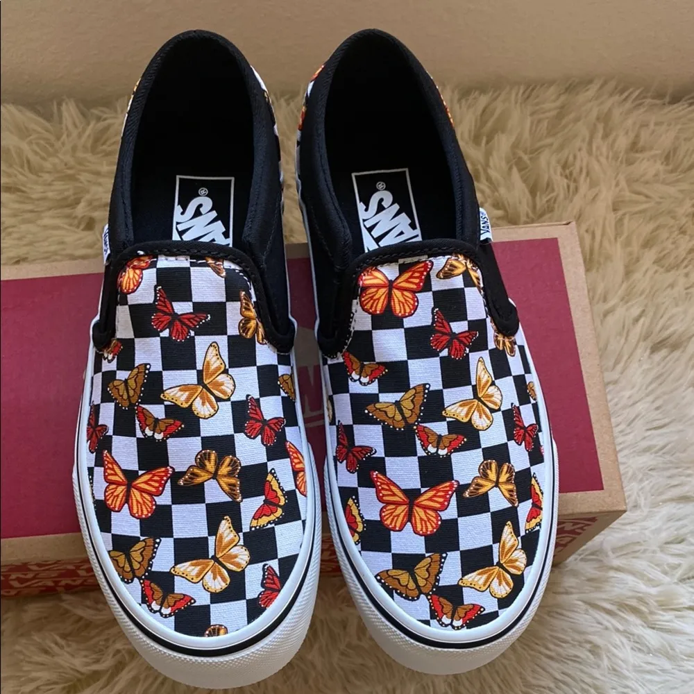 NWT
Vans Asher Black and White Butterfly Slip-Ons - Image 3